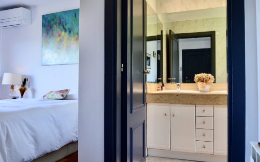 CHALET «ALT STANDING» EN MONTJUÏC (GIRONA)