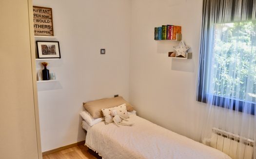 CHALET «ALT STANDING» EN MONTJUÏC (GIRONA)