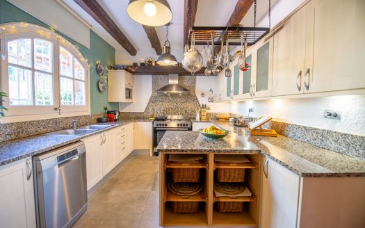 CHALET INDEPENDIENTE CON PISCINA Y VISTAS AL MAR (ST. ANTONI DE CALONGE)