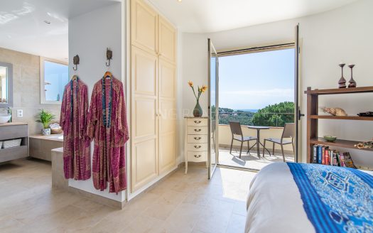 CHALET INDEPENDIENTE CON PISCINA Y VISTAS AL MAR (ST. ANTONI DE CALONGE)