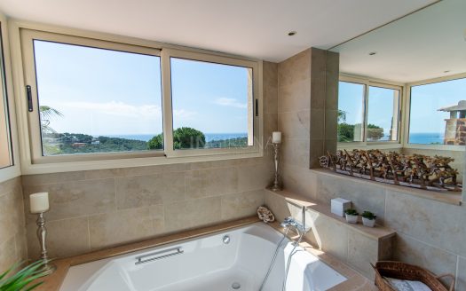 CHALET INDEPENDIENTE CON PISCINA Y VISTAS AL MAR (ST. ANTONI DE CALONGE)