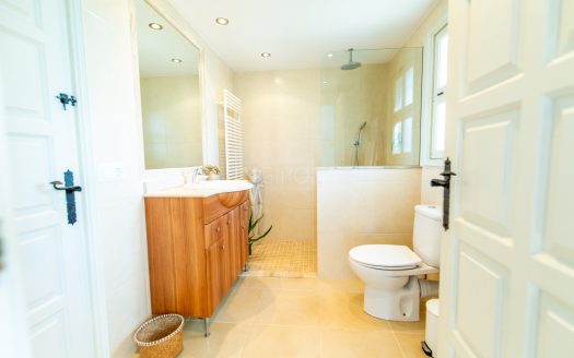 CHALET INDEPENDIENTE CON PISCINA Y VISTAS AL MAR (ST. ANTONI DE CALONGE)