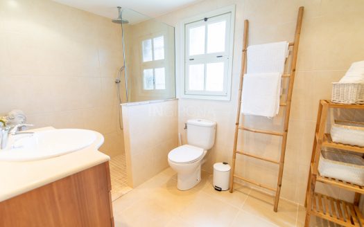 CHALET INDEPENDIENTE CON PISCINA Y VISTAS AL MAR (ST. ANTONI DE CALONGE)