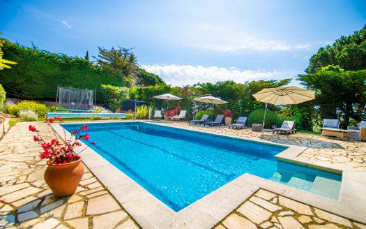 CHALET INDEPENDIENTE CON PISCINA Y VISTAS AL MAR (ST. ANTONI DE CALONGE)