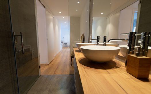 PISO EN GRAN VIA JAUME I REFORMADO