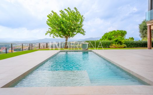 Exclusivo chalet de alto standing en Montjuïc (Girona ciudad)