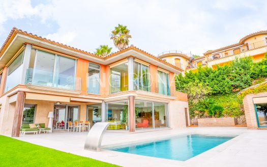 Exclusivo chalet de alto standing en Montjuïc (Girona ciudad)