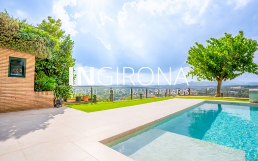 Exclusivo chalet de alto standing en Montjuïc (Girona ciudad)