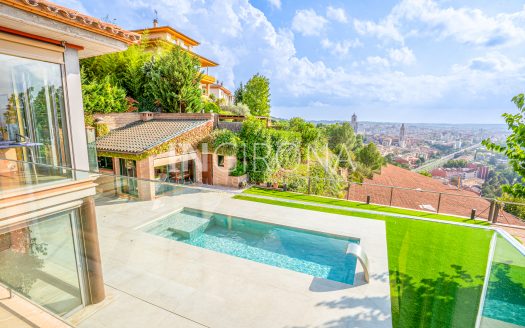 Exclusivo chalet de alto standing en Montjuïc (Girona ciudad)