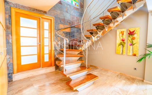 Exclusivo chalet de alto standing en Montjuïc (Girona ciudad)