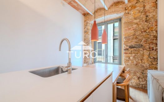 Pis reformat carrer Nou (Girona, Barri vell)