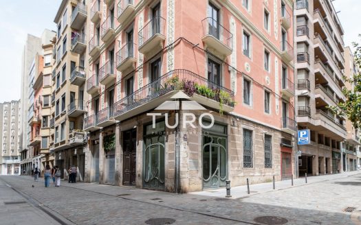 Pis reformat carrer Nou (Girona, Barri vell)