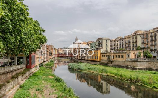 Pis reformat carrer Nou (Girona, Barri vell)