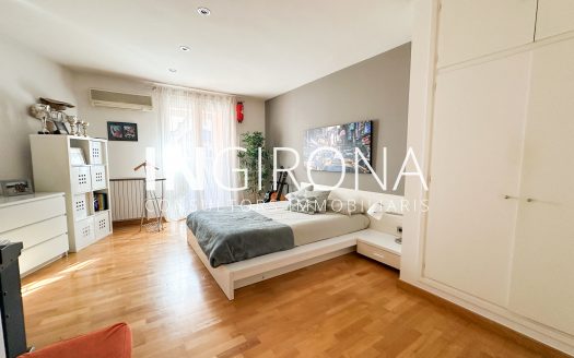 Excepcional piso de 219m2 en Gran Via Jaume I, Girona