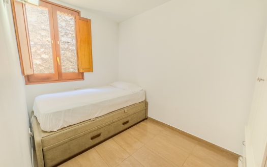 Ático dúplex con garaje en el Barri Vell de Girona con licencia turistica activa