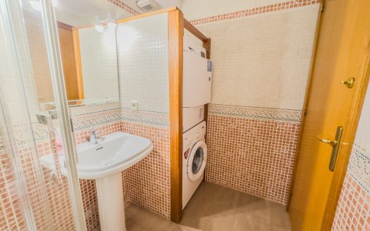 Ático dúplex con garaje en el Barri Vell de Girona con licencia turistica activa