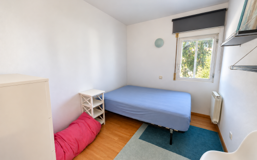 PIS DE 4 HABITACIONS AMB AMPLI BALCÓ, DOBLE GARATGE, XEMENEIA I AIRE CONDICIONAT A MONTJUÏC