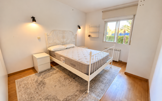 PIS DE 4 HABITACIONS AMB AMPLI BALCÓ, DOBLE GARATGE, XEMENEIA I AIRE CONDICIONAT A MONTJUÏC